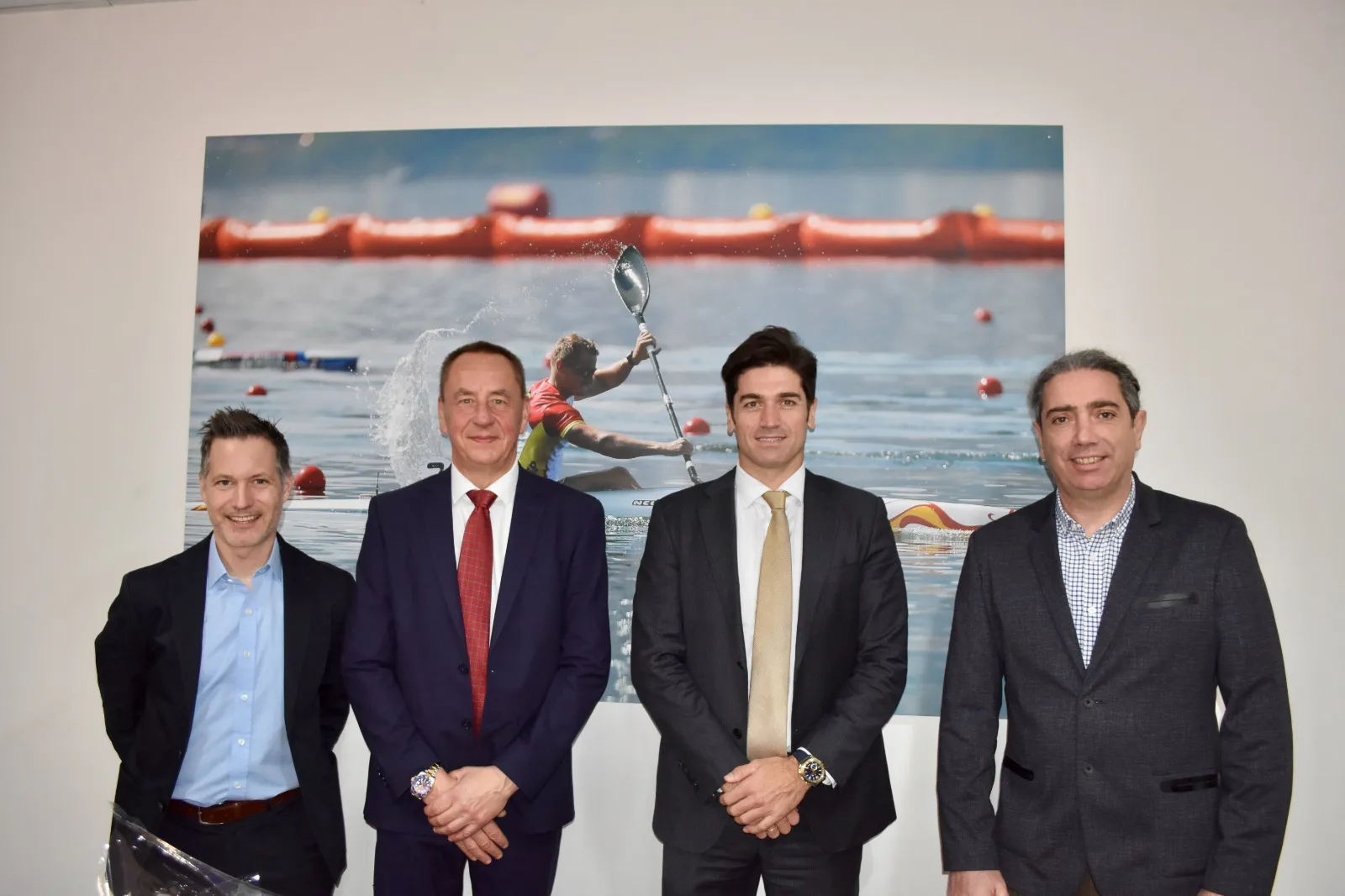Thomas Konietzko, presidente de la ICF, visita España para apoyar la construcción de un canal olímpico